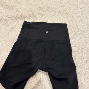 black lululemon Align High-Rise Short 4"